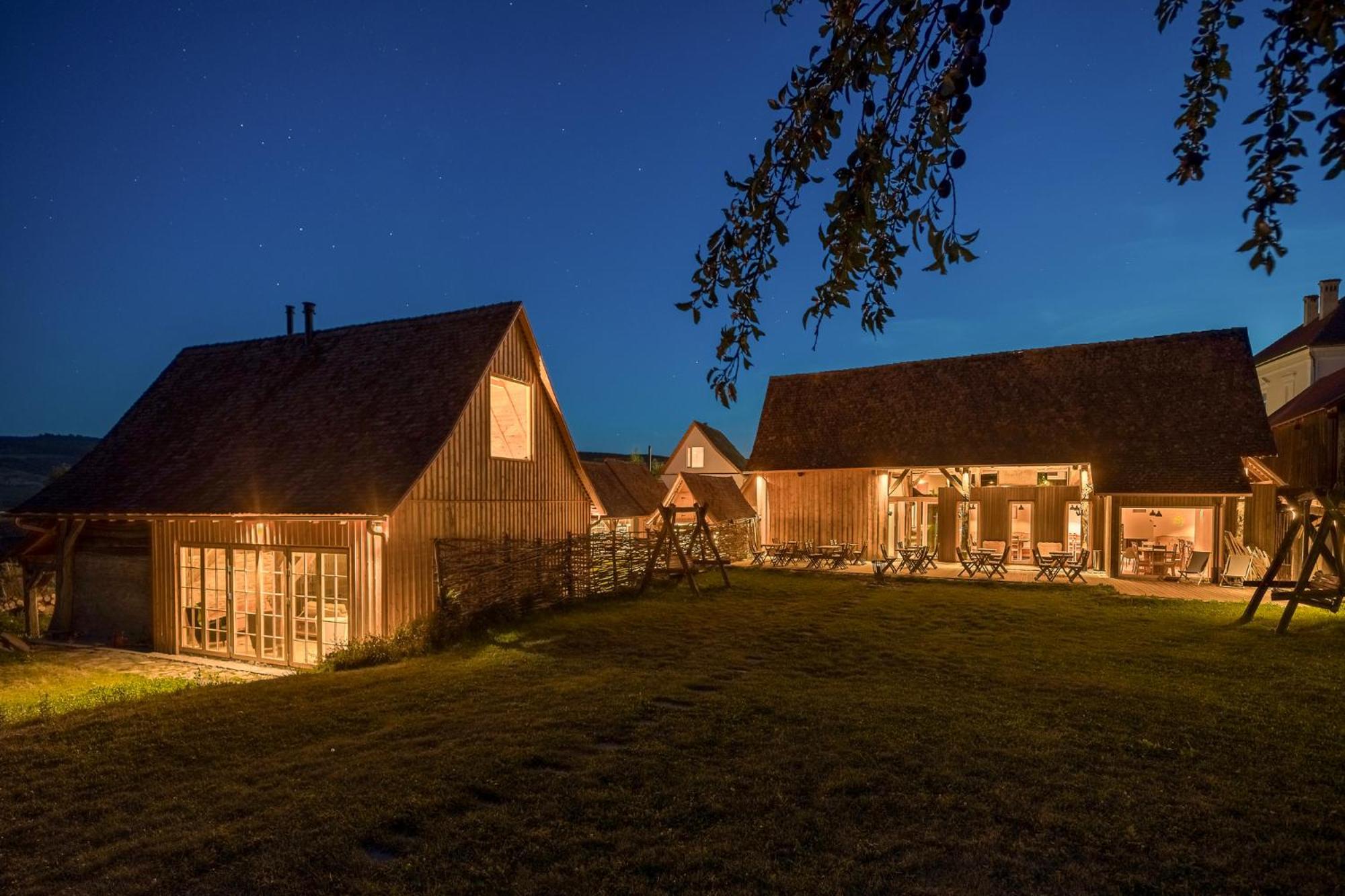 Mesendorf Gasthaus Esterno foto